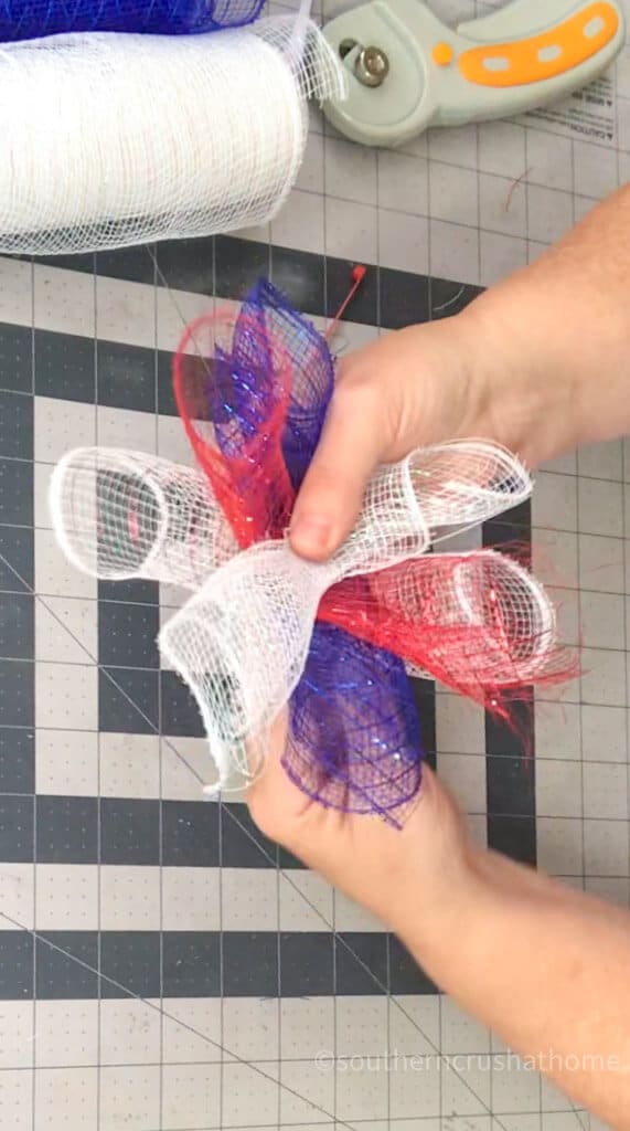 mesh ribbon in a bow bundle