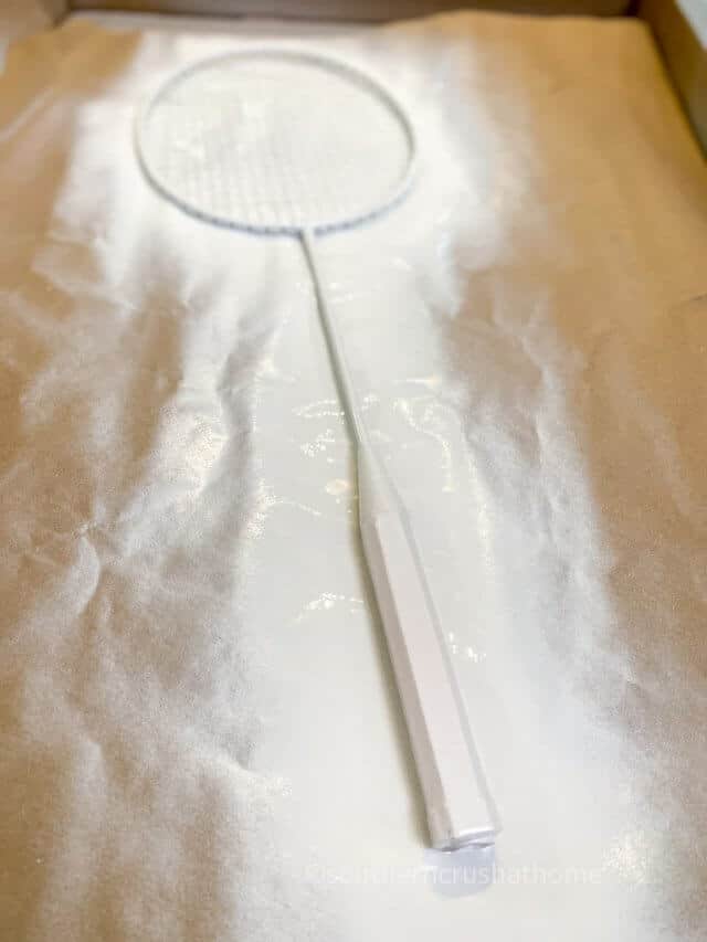 Easy Patriotic Summer Wreath (using Dollar Tree Badminton Rackets)