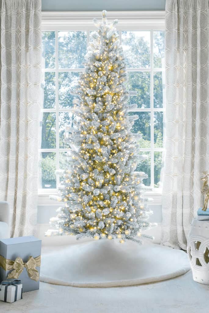 8' KING FLOCK® SLIM ARTIFICIAL CHRISTMAS TREE WITH 700 WARM WHITE LED LIGHTS