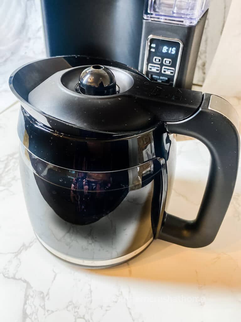 https://www.southerncrushathome.com/wp-content/uploads/2022/07/Ninja-Coffee-Maker-05.jpg