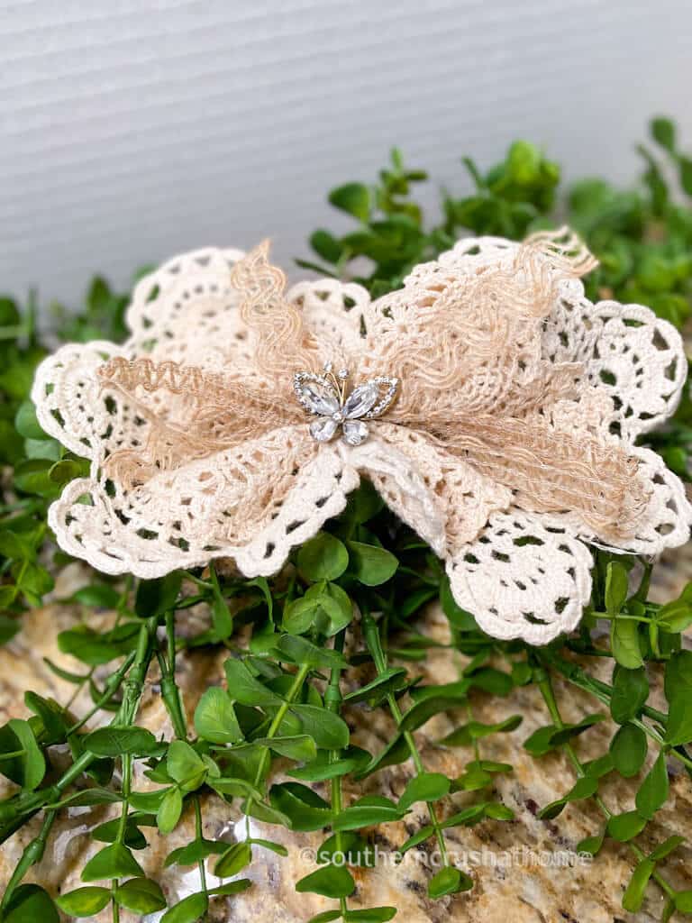 doily bow with bling