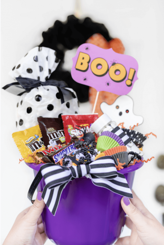 purple boo basket