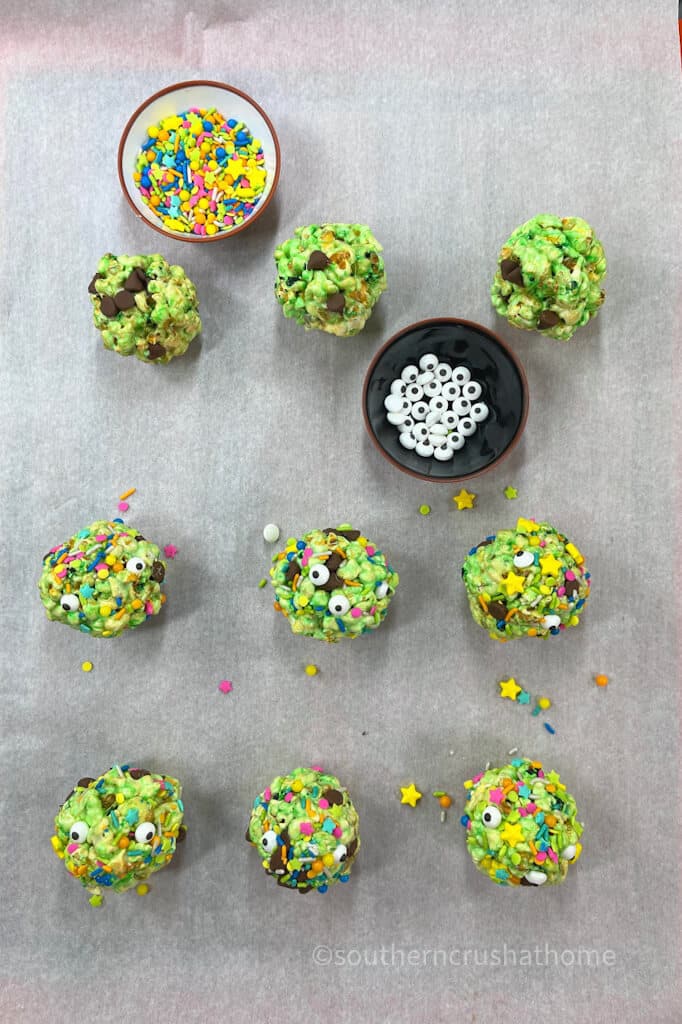 eyeballs and decorations for popcorn balls