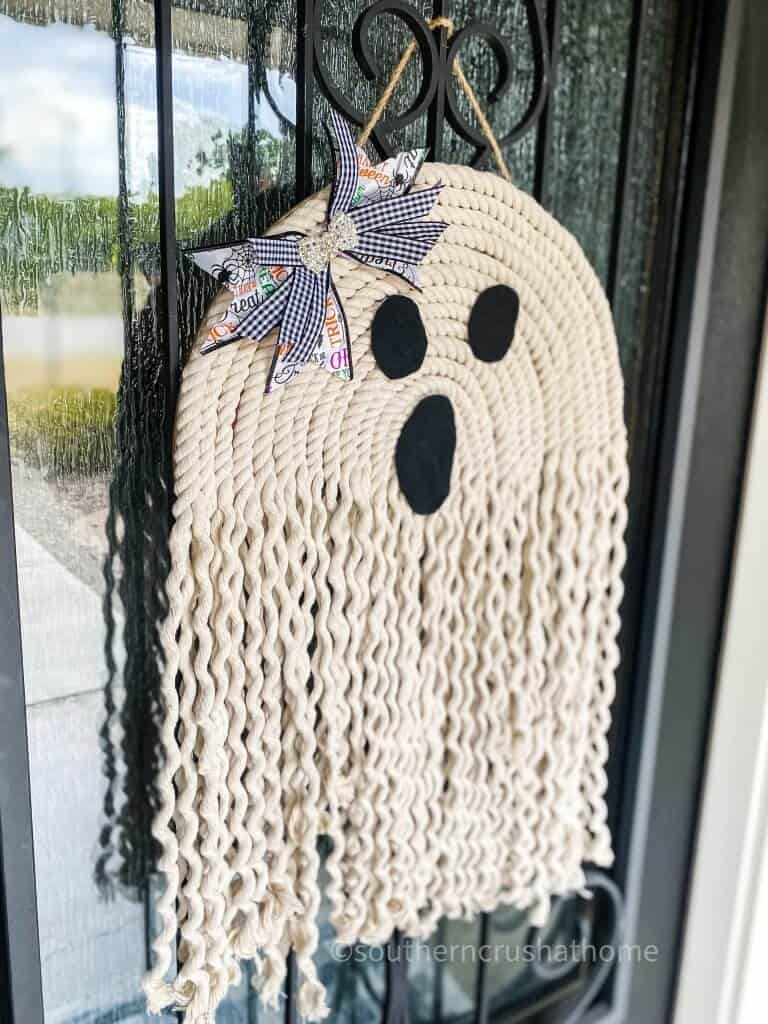 nautical rope ghost