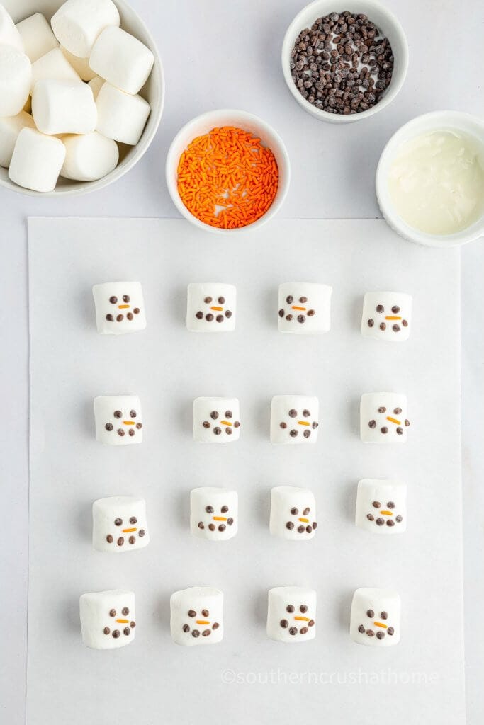 marshmallow snowman faces