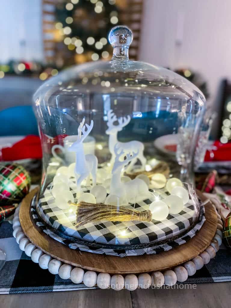 santas reindeer table centerpiece