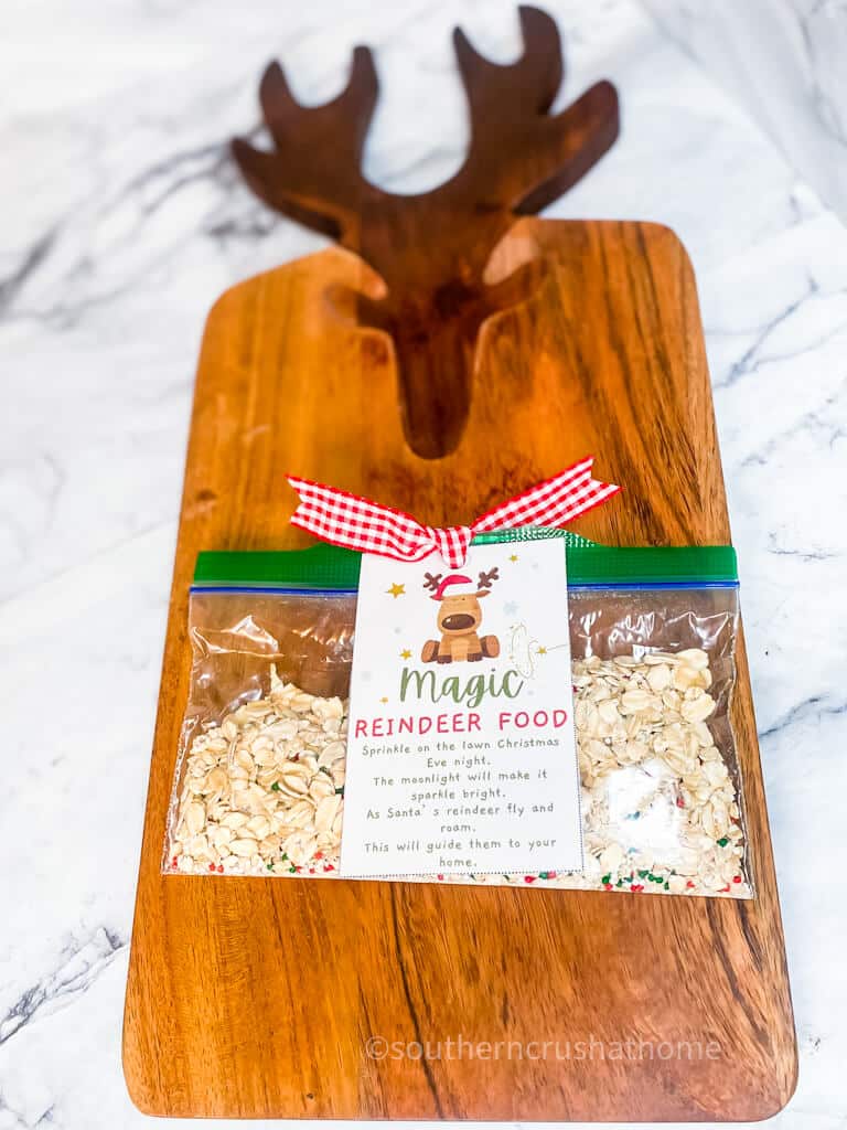 final reindeer food on reindeer cutting board