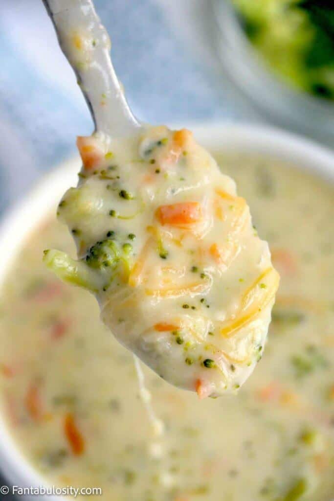 Instant-Pot-Broccoli-Cheddar-Soup