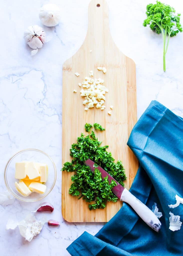 chopped parsley garlic and butter ingredients