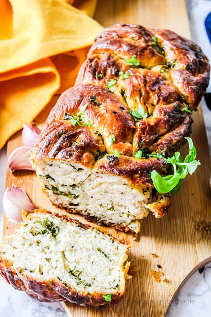 texas toast garlic bread on cutting board