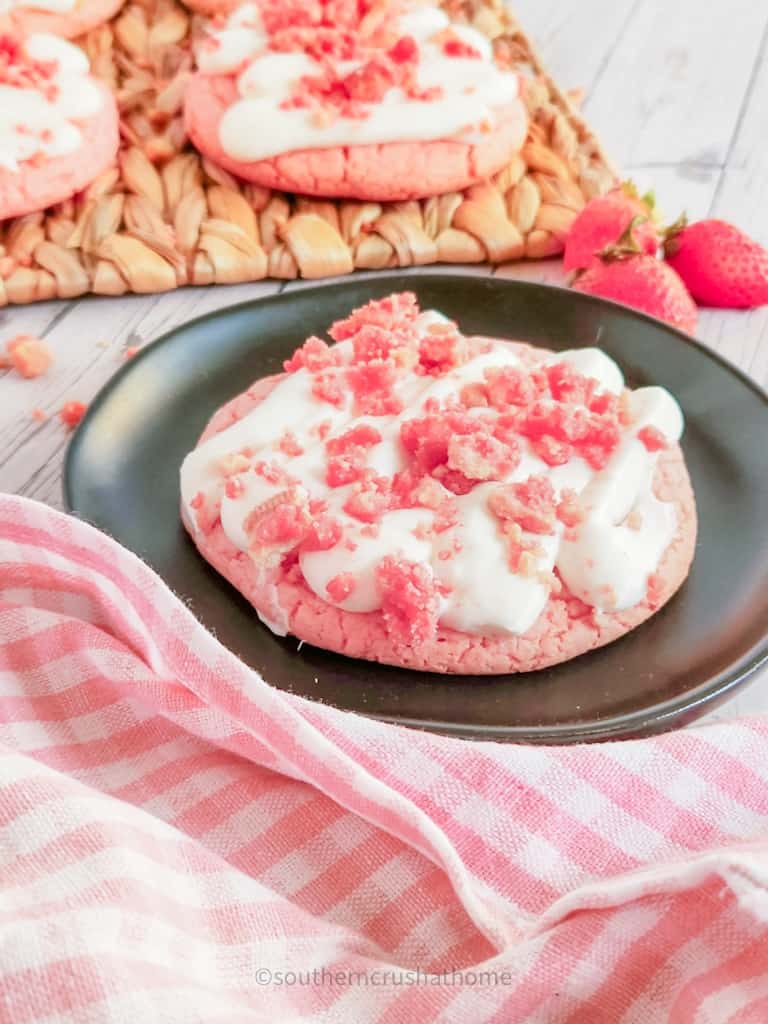 view of final copycat crumbl strawberry crunch cookie