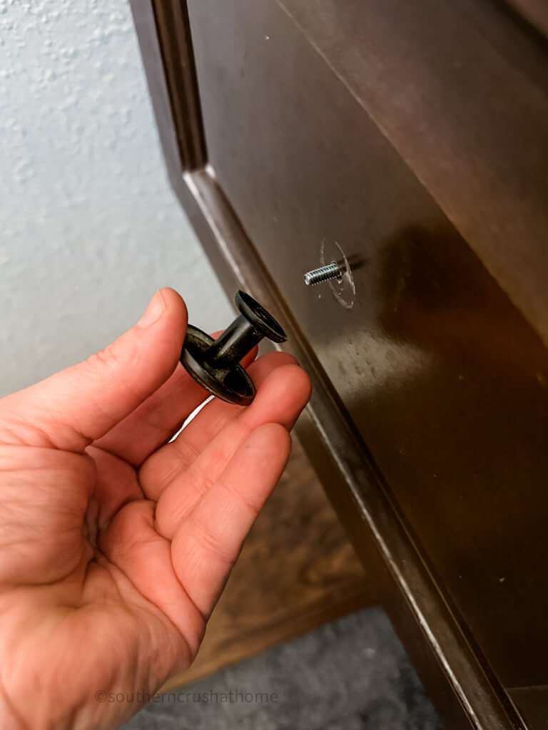 removing knob from bathroom vanity drawer