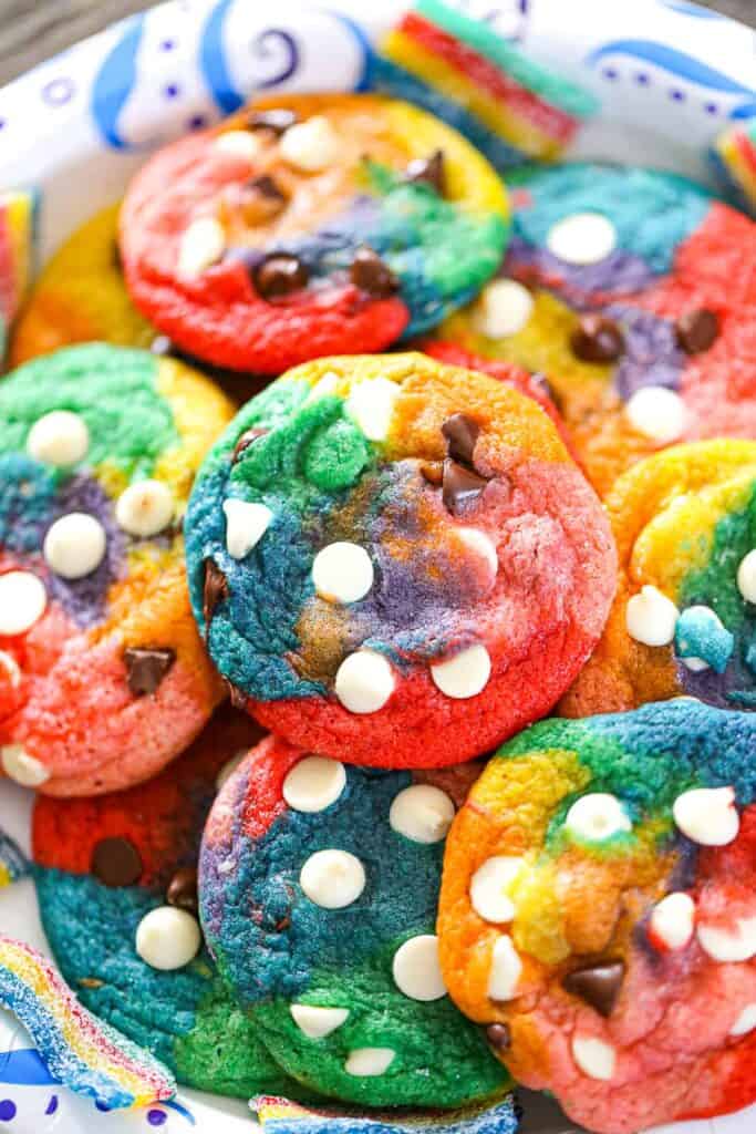 rainbow chocolate chip cookies