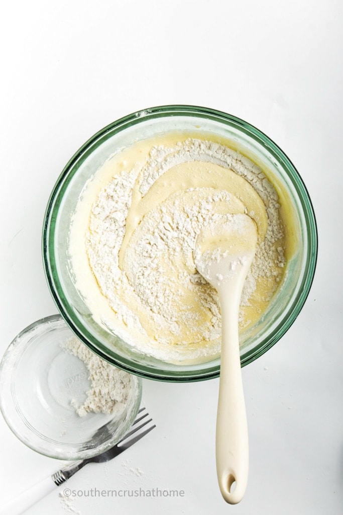 folding in flour to cookie batter