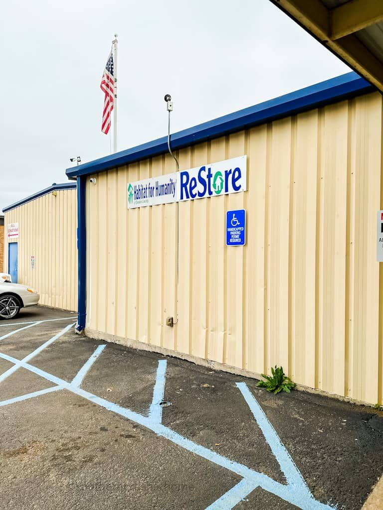 restore thrift store