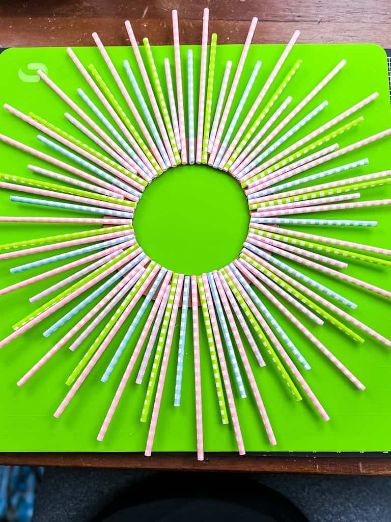 How to Make A Fun Spring Wreath Using Paper Straws