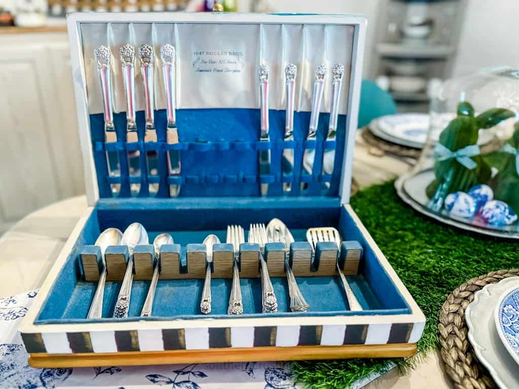 inside view of updated whimsical silverware organizer