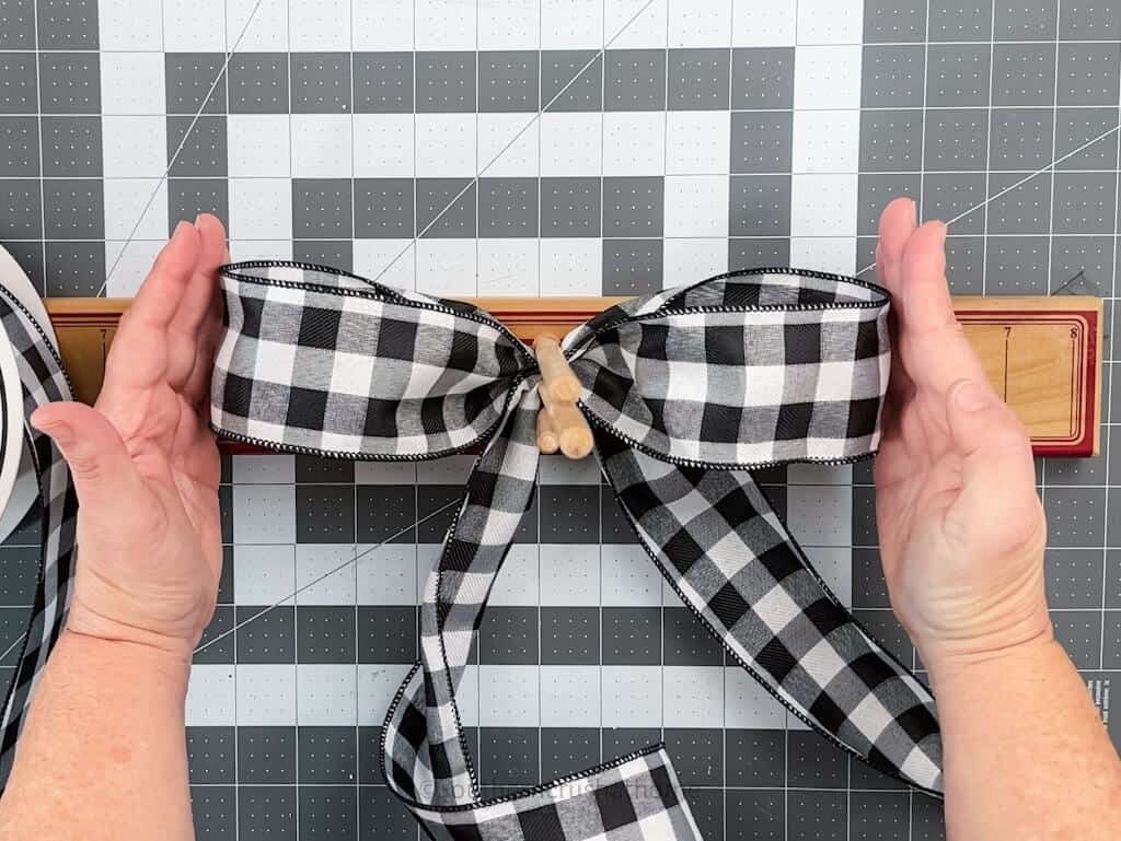 Using a simple Bow Maker 