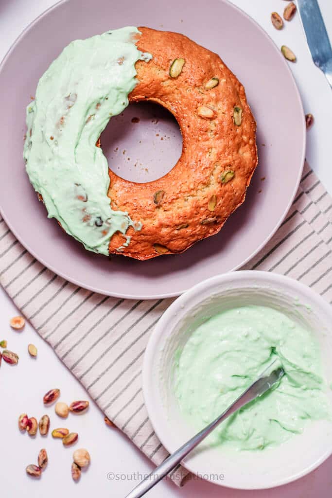 glazing pistachio cake with pistachio pudding