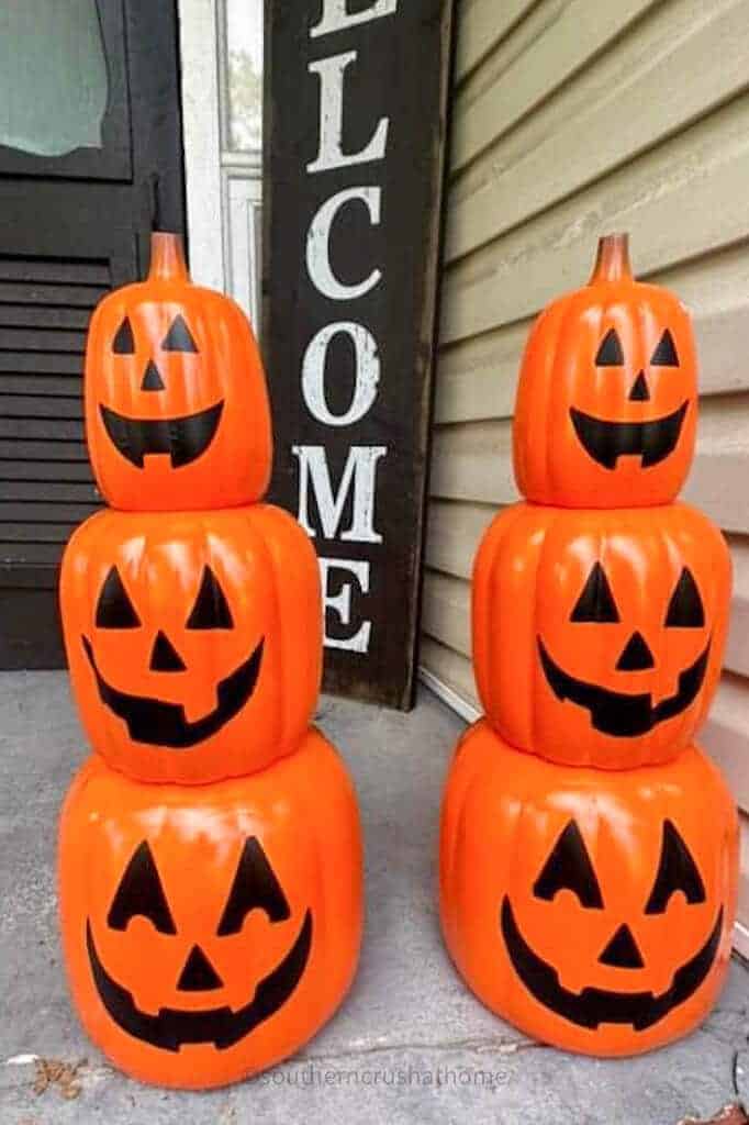 jack-o-lantern pumpkins