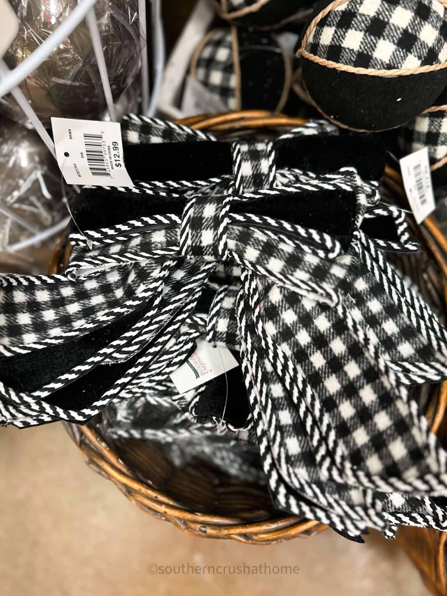 buffalo check black and white bows