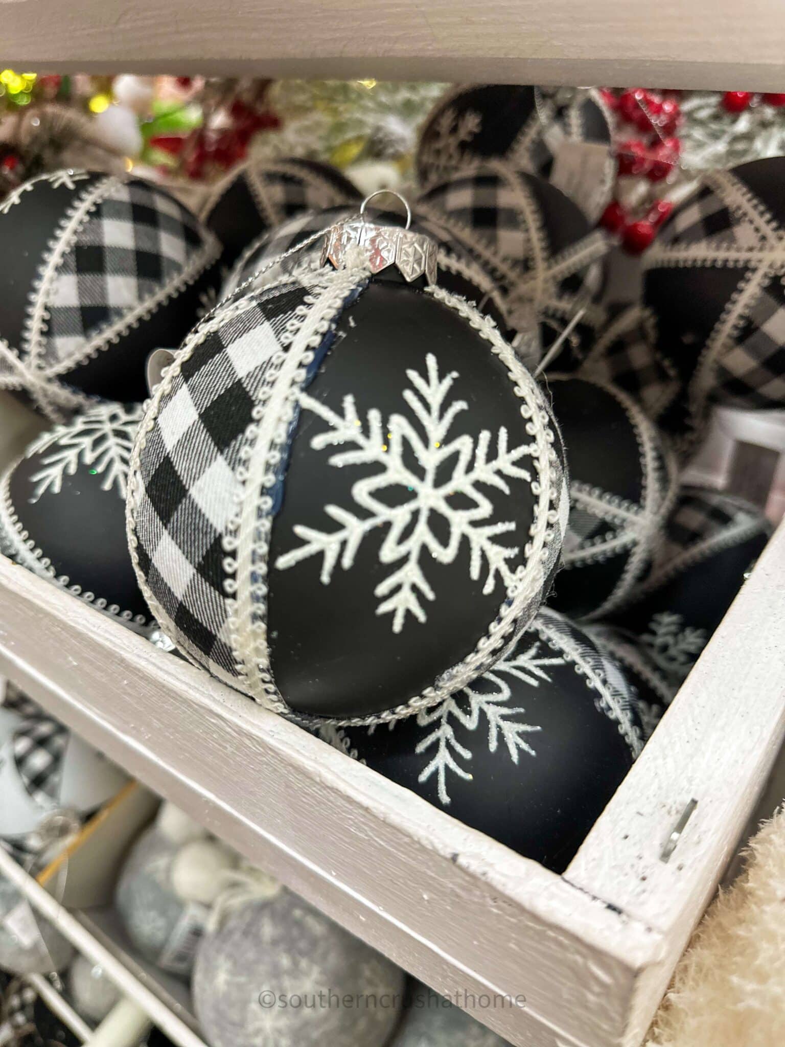 buffalo check black and white snowflake ornaments