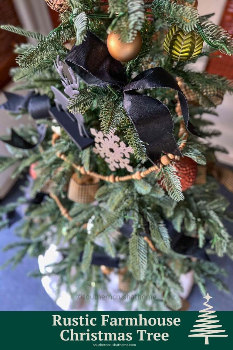 How to Decorate a Rustic Farmhouse Christmas Tree for the Back Porch