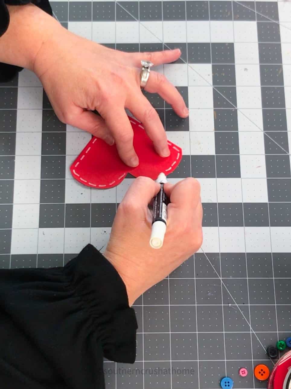 How to Make a Paper Heart Bookmark for Valentine's Day - Southern Crush ...