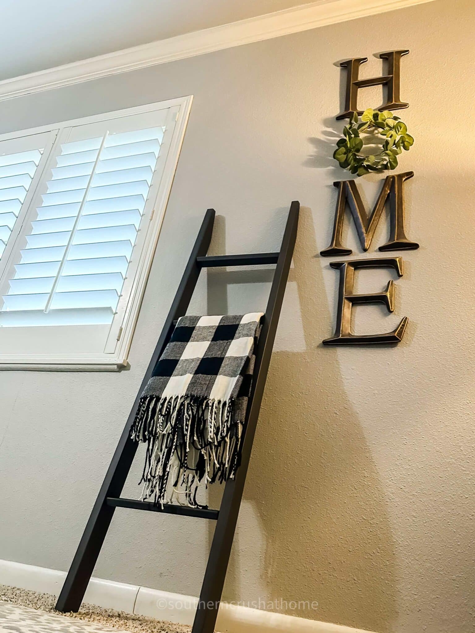 Cozy Blanket Ladder DIY: Modern Farmhouse Decor - Southern Crush at Home