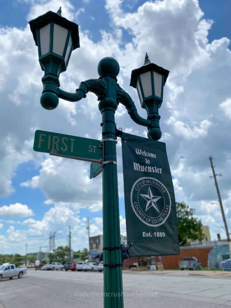 street sign in Muenster TX