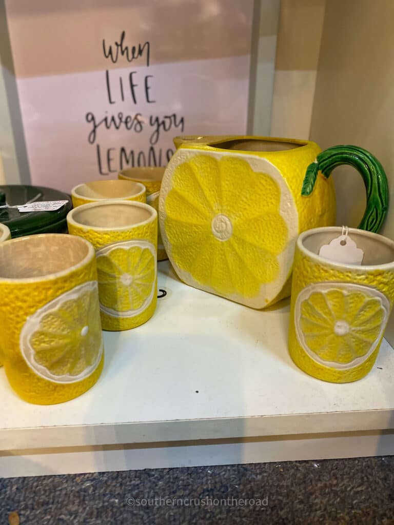 lemon set of pitcher and mugs
