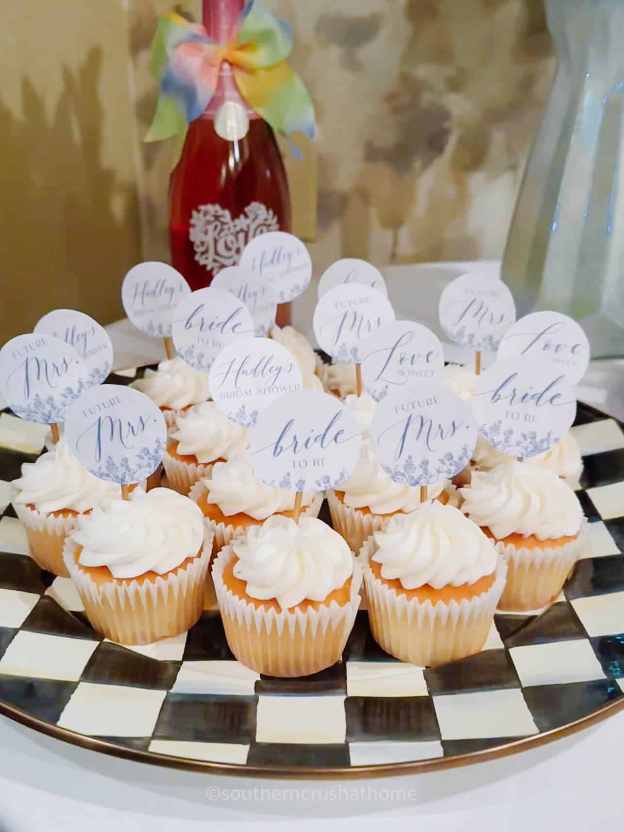 Cupcake Toppers on cupcakes