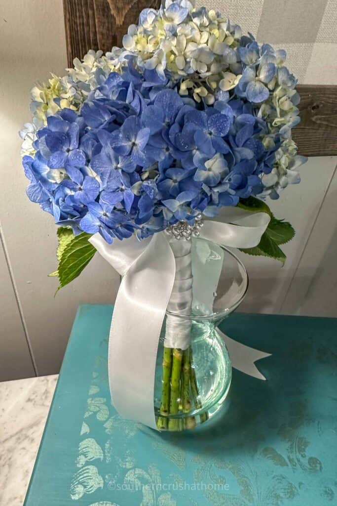 hydrangea bouquet in water vase