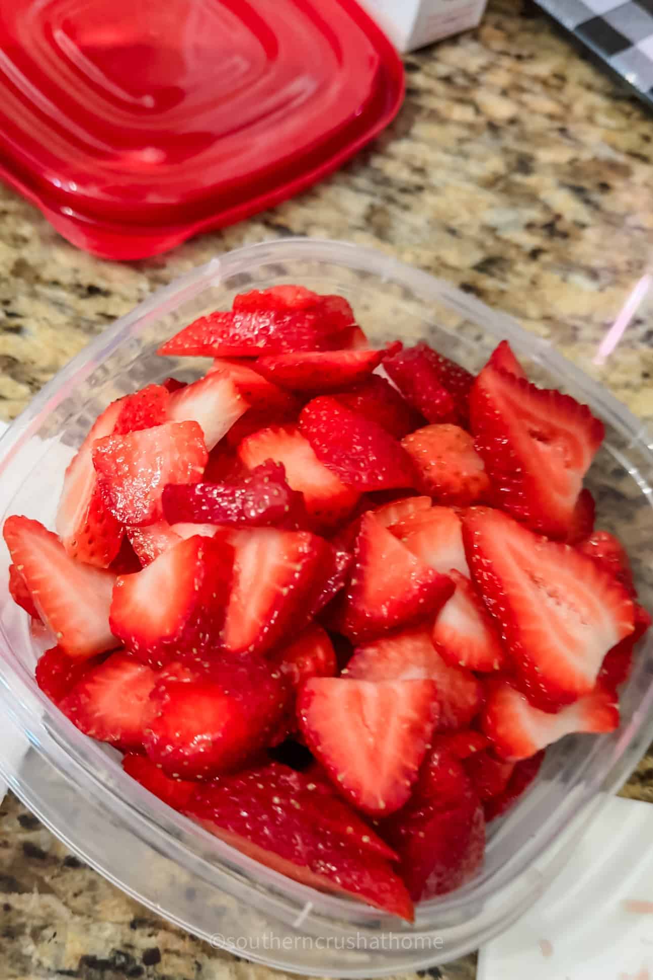sliced strawberries