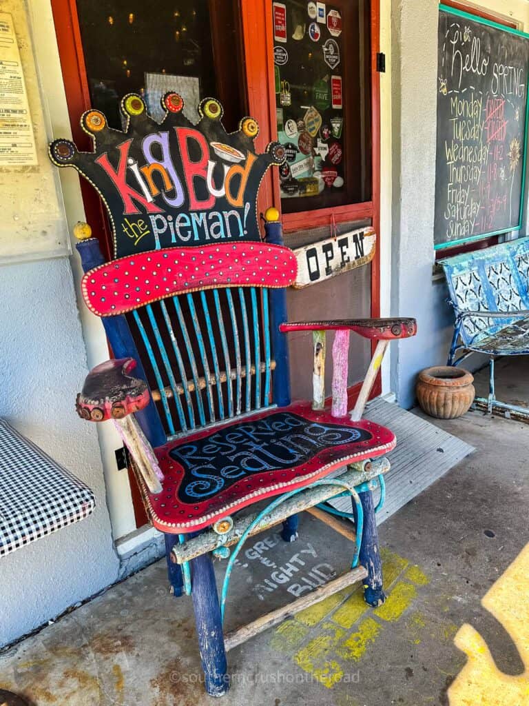 pie king throne