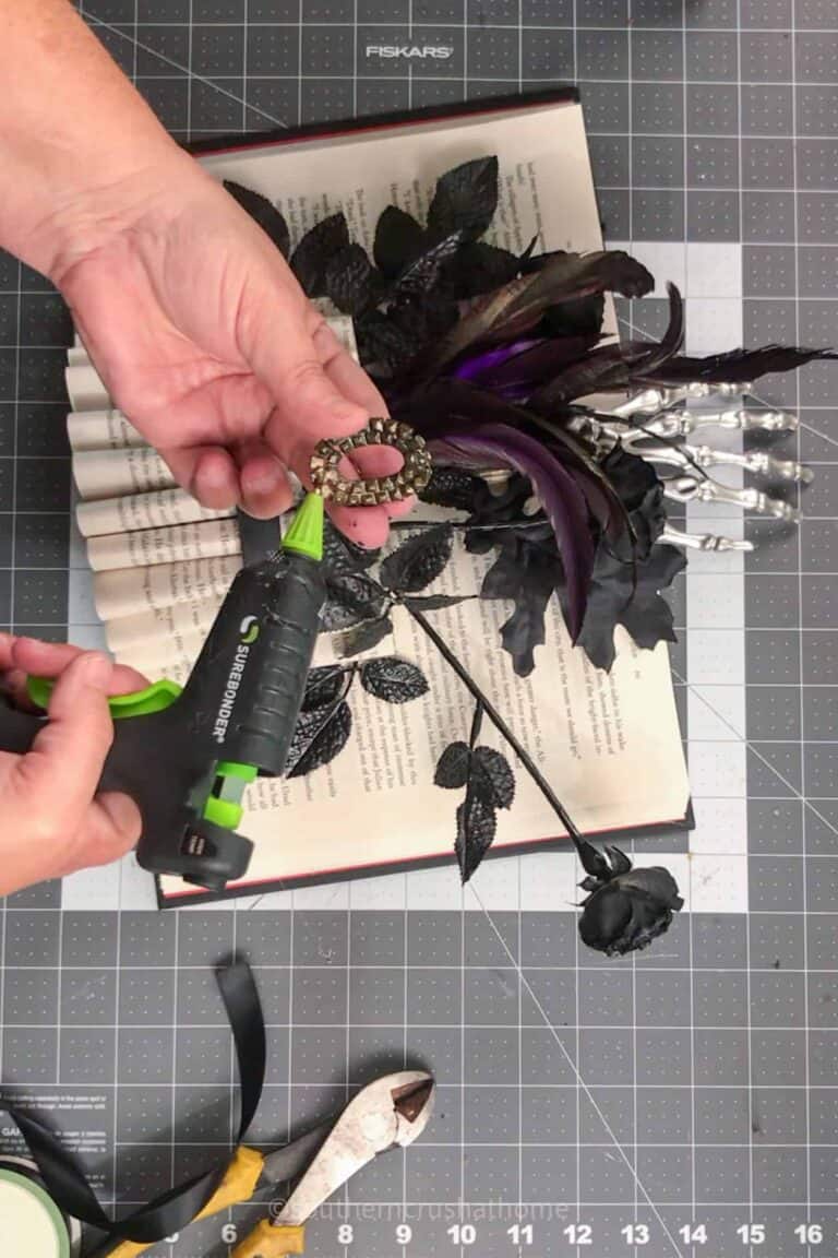 Easy Book Art: How to Make a Folded Book Page Flower Vase - Southern ...