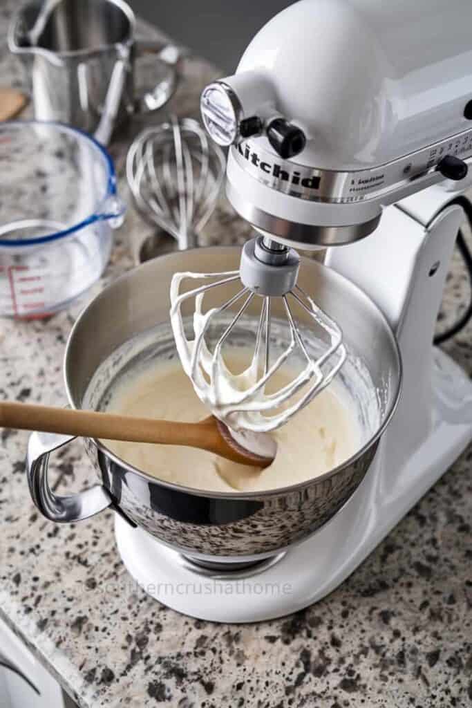 mixing cheesecake