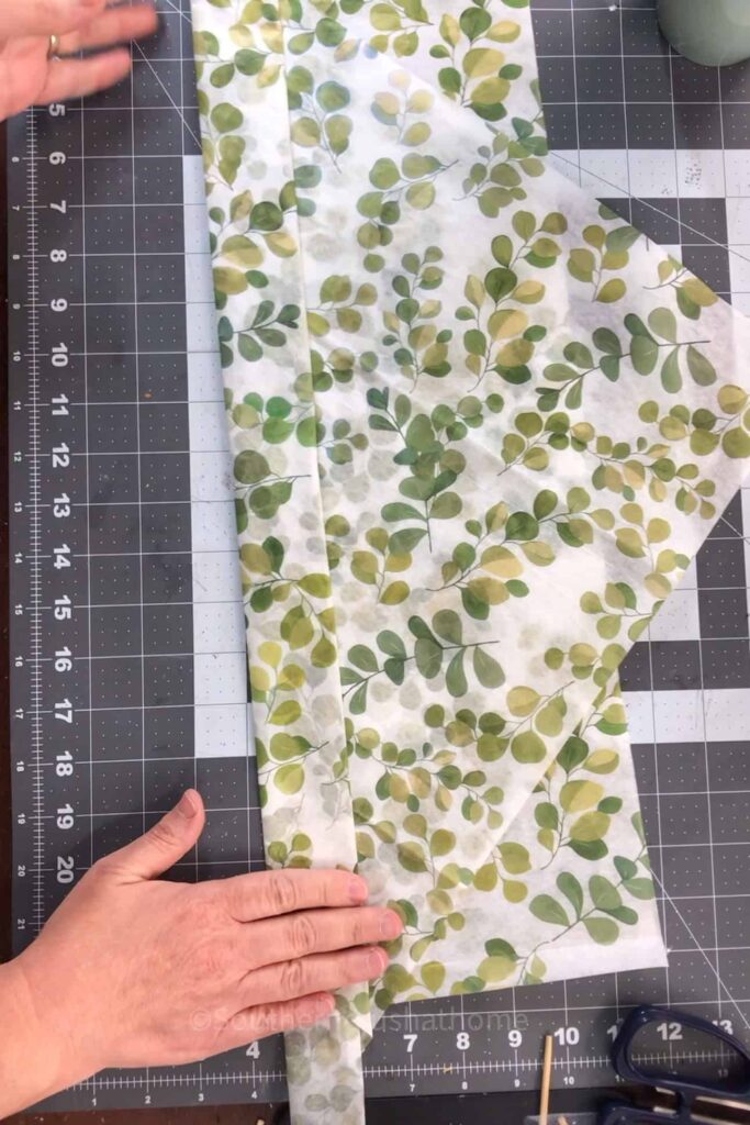 folding tissue paper