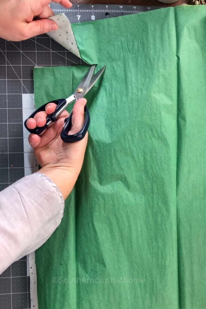cutting tissue paper