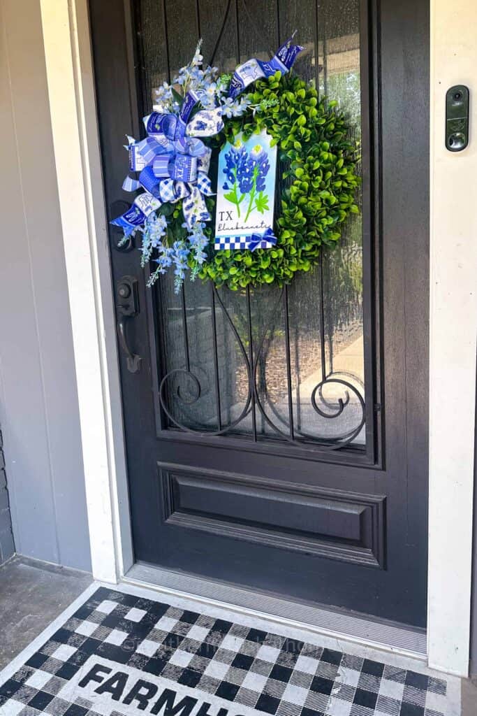 TX Bluebonnets Wreath on front door