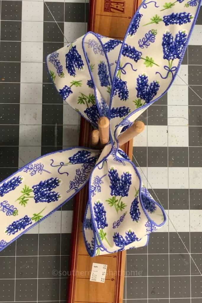 base of texas sized bow