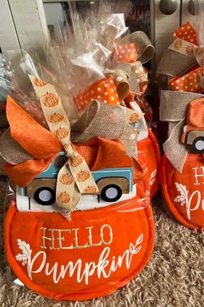 wrapped pot holder gift