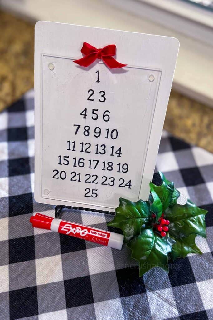 christmas tree countdown board