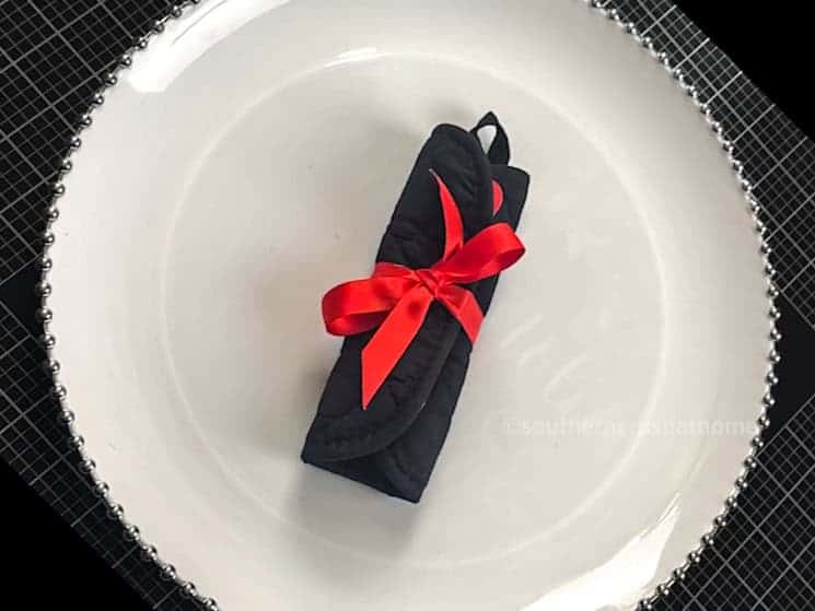 travel tic tac toe pot holder