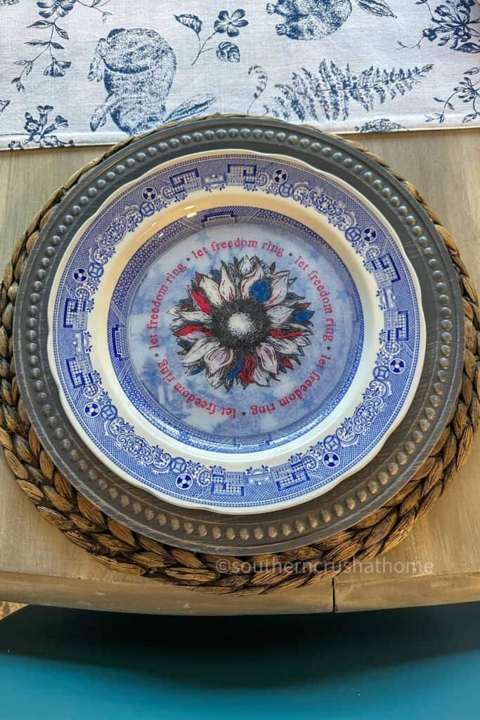 DT Patriotic Home Decor Chopping Mats plate charger