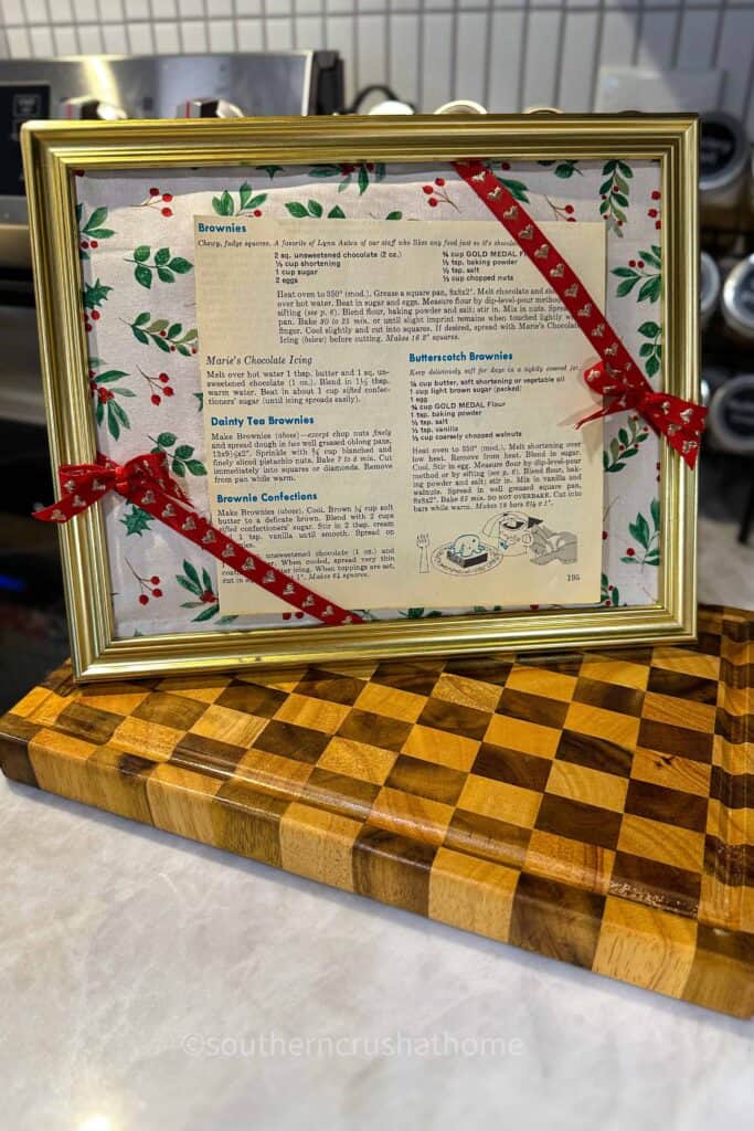 DIY Home Decor Christmas Fabric Crafts recipe frame holder