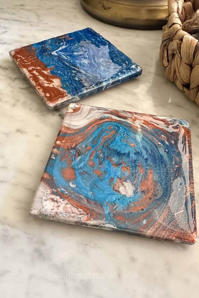 paint pour coasters