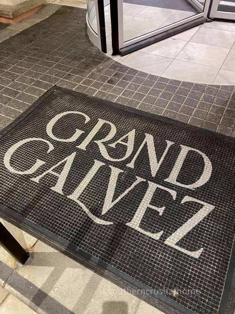 grand galvez welcome mat